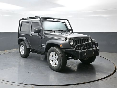 Used 2017 Jeep Wrangler Sport w/ Quick Order Package 24S AWD/4WD image 5