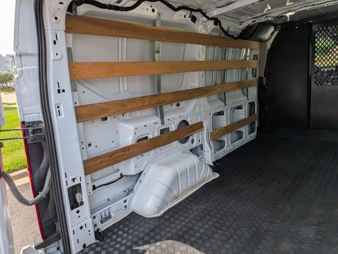 Used 2024 Ford Transit 250 Low Roof w/ Exterior Upgrade Package RWD image 15
