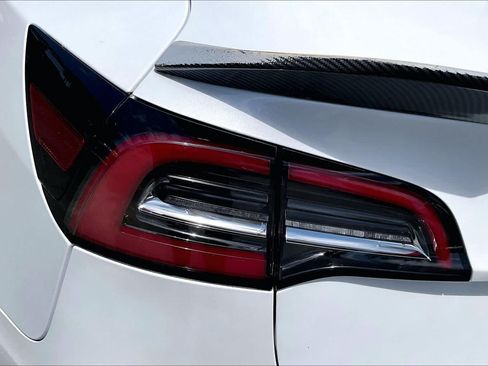Used 2021 Tesla Model 3 Standard Range Plus RWD image 27
