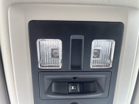 Used 2014 RAM 1500 Laramie RWD image 25