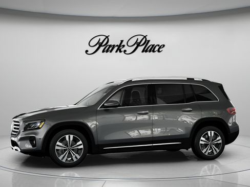 Used 2026 Mercedes-Benz GLB 250 image 4