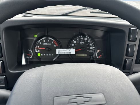 New 2025 Chevrolet Low Cab Forward image 8