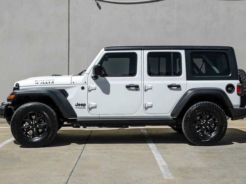 Used 2020 Jeep Wrangler Unlimited Sport image 10