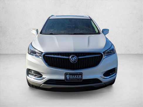 Used 2020 Buick Enclave Essence w/ Sound and Sites Package image 2