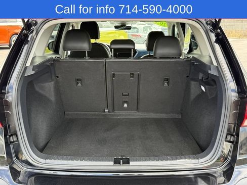 Used 2024 Volkswagen Taos SE AWD/4WD image 8