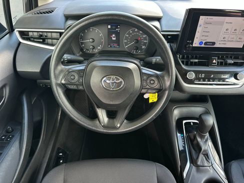 Used 2024 Toyota Corolla LE FWD image 13