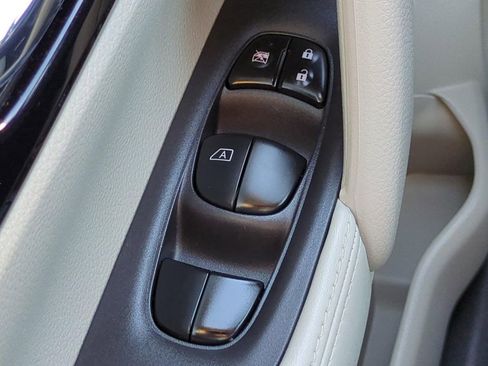 Certified 2022 Nissan Rogue Sport SL image 21