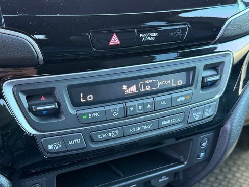 Used 2024 Honda Passport Black Edition image 31