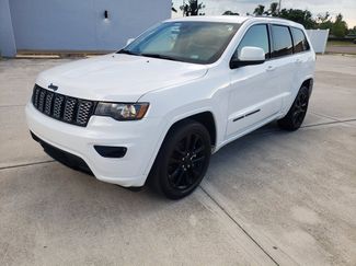 Used 2021 Jeep Grand Cherokee Laredo X image 1