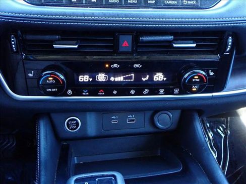 Used 2021 Nissan Rogue SL w/ Premium Package image 20