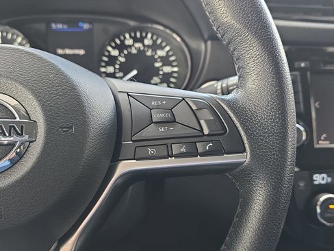 Used 2020 Nissan Rogue SV AWD/4WD image 20