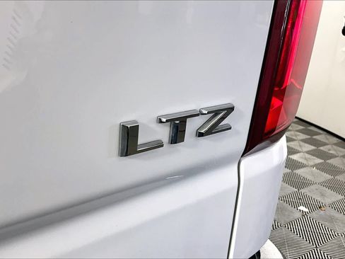 Used 2023 GMC Sierra 1500 Elevation w/ Elevation Premium Package AWD/4WD image 10