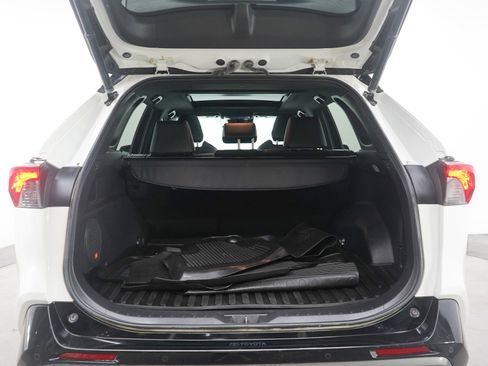 Used 2021 Toyota RAV4 XSE image 17