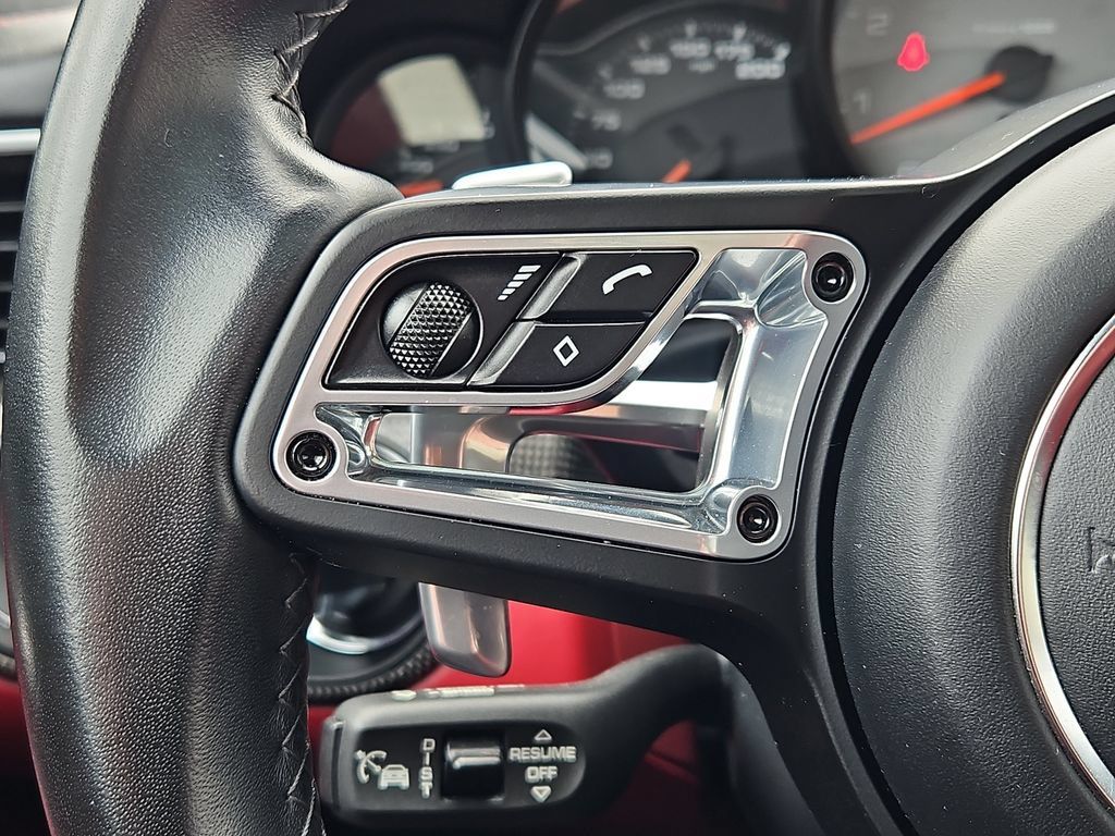 Certified 2018 Porsche 911 Carrera 4S AWD/4WD image 28
