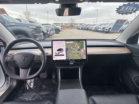 Used 2020 Tesla Model 3 Long Range image 28