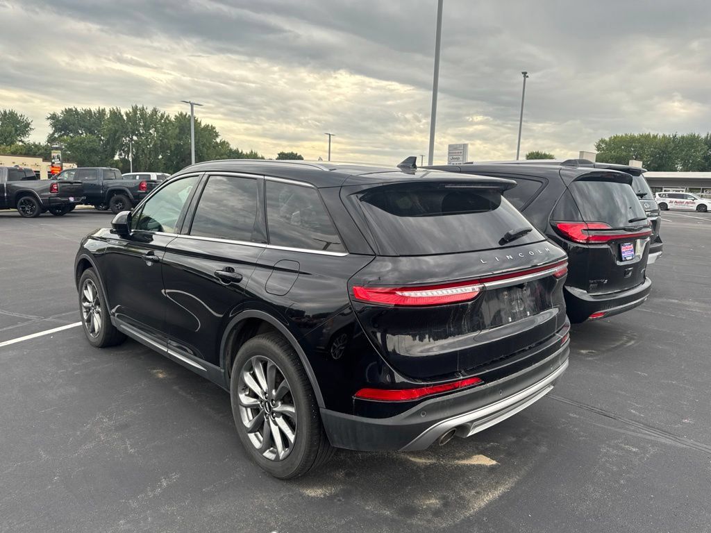 Used 2020 Lincoln Corsair AWD w/ Premium Package image 4