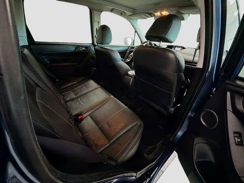 Used 2017 Subaru Forester 2.5i Touring AWD/4WD image 30