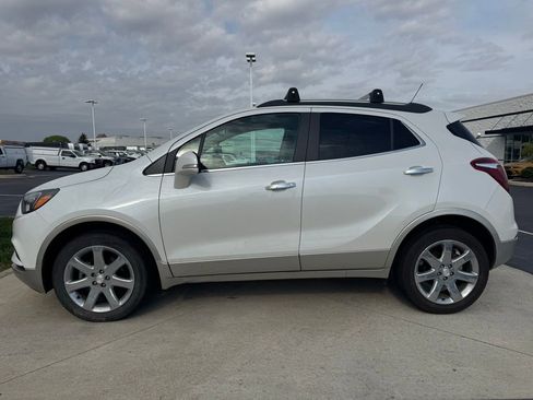 Used 2020 Buick Encore Essence w/ Experience Buick Package image 4