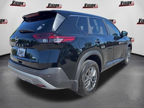 Used 2023 Nissan Rogue S AWD/4WD image 5