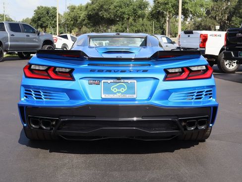Certified 2025 Chevrolet Corvette E-Ray AWD/4WD image 8