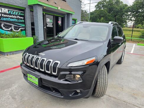 Used 2015 Jeep Cherokee Latitude FWD image 48