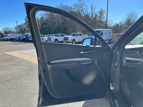 Used 2023 Cadillac XT4 Premium Luxury image 27
