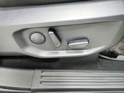 New 2025 Ford Ranger XLT w/ Equipment Group 301A High image 39