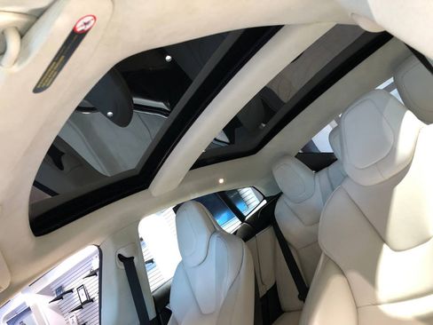 Used 2018 Tesla Model S P100D image 38