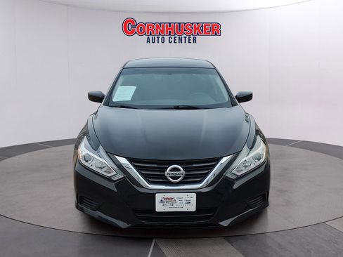 Used 2016 Nissan Altima 2.5 S w/ Power Driver Seat Package image 3