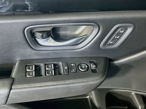 Used 2025 Honda Pilot EX-L image 12