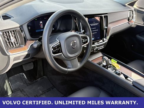 Certified 2025 Volvo V60 B5 Cross Country Plus image 16