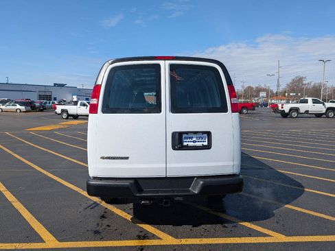 New 2026 Chevrolet Express 2500 Extended w/ Driver Convenience Package image 4