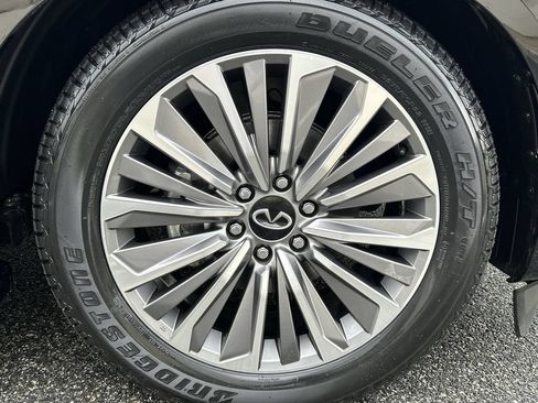 Certified 2025 INFINITI QX80 Sensory AWD/4WD image 13