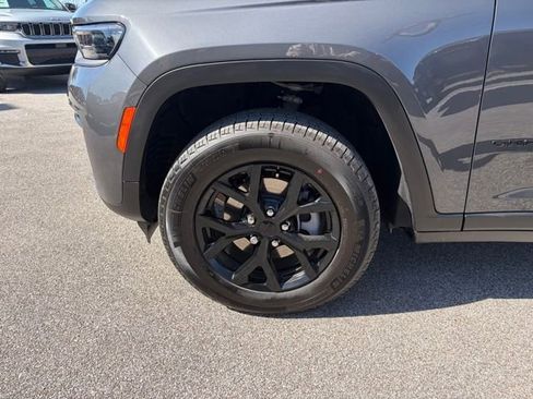 New 2026 Jeep Grand Cherokee Altitude image 52