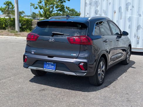 Used 2021 Kia Niro LXS image 4
