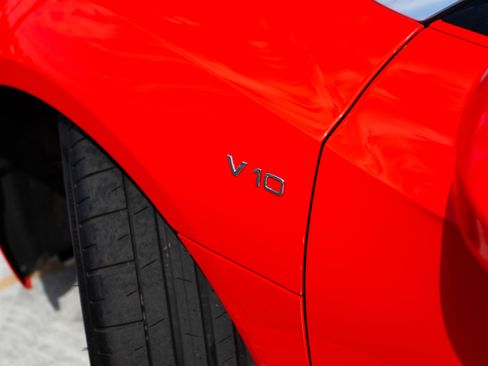 Used 2017 Audi R8 V10 image 6