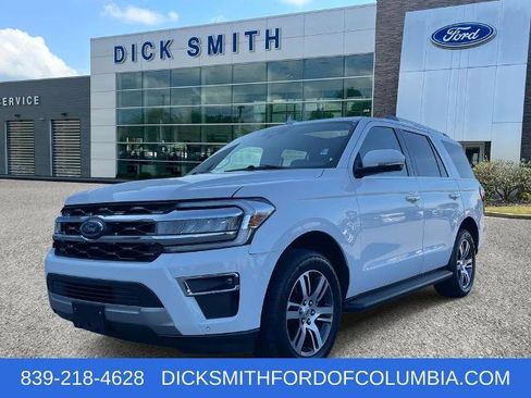 Certified 2024 Ford Expedition Limited image 3