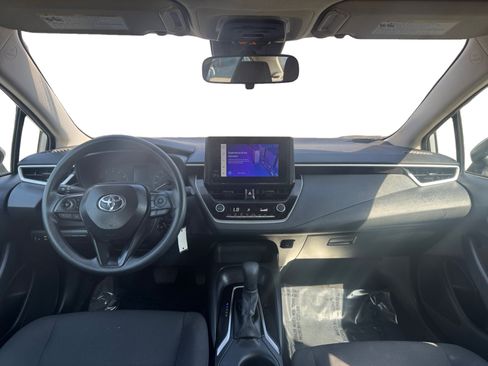 Used 2025 Toyota Corolla LE FWD image 10