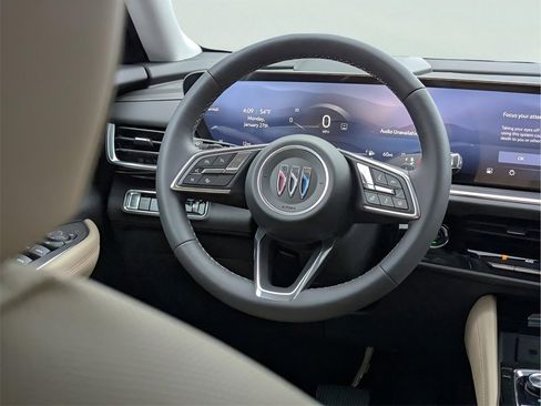 New 2025 Buick Envision Preferred image 22
