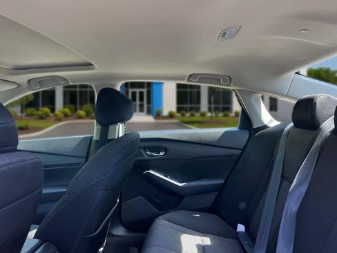 Used 2025 Honda Accord SE image 30