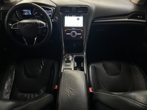 Used 2017 Ford Fusion Titanium image 15