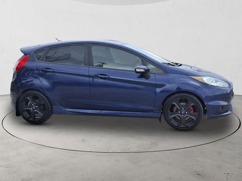 Used 2016 Ford Fiesta ST FWD image 5
