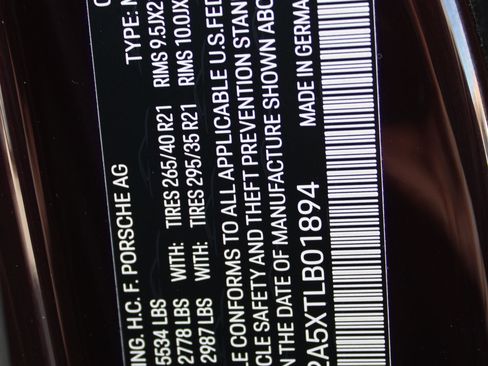 New 2026 Porsche Macan image 30