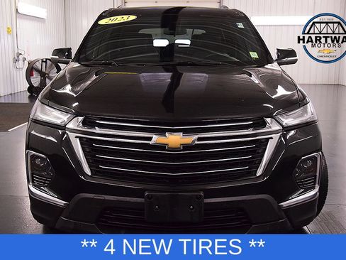Used 2023 Chevrolet Traverse LT AWD/4WD image 2