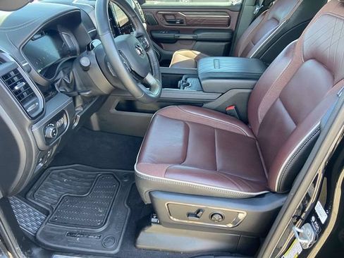 Used 2025 RAM 1500 Limited AWD/4WD image 13