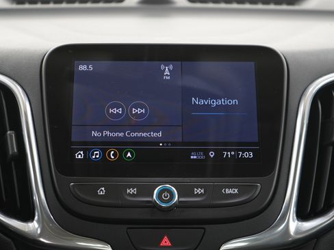 Used 2019 Chevrolet Equinox LT w/ Sun & Navigation Package image 18