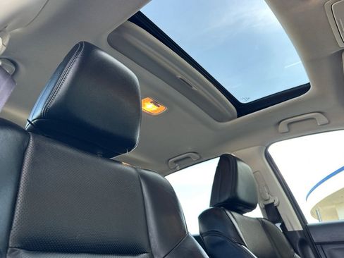 Used 2016 Honda CR-V EX-L image 17