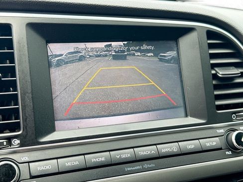 Used 2017 Hyundai Elantra Value Edition w/ Cargo Package FWD image 18