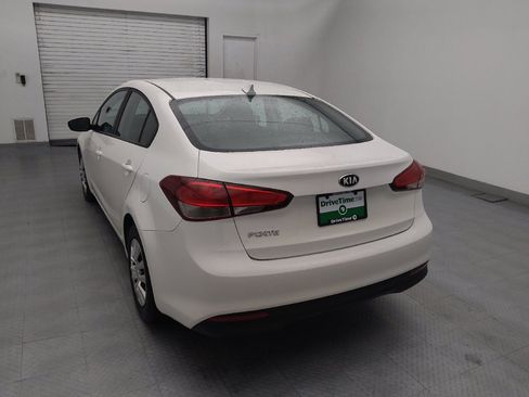 Used 2018 Kia Forte LX image 6