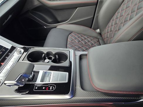 New 2026 Audi Q8 Prestige image 24